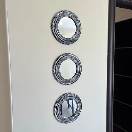 Apartment με θέα την πλατεία